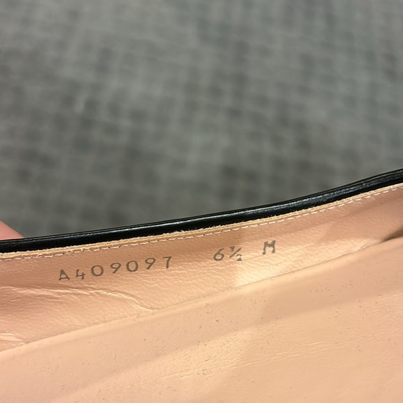 stuart weitzman cream flats size 6.5 - Picture 5 of 6